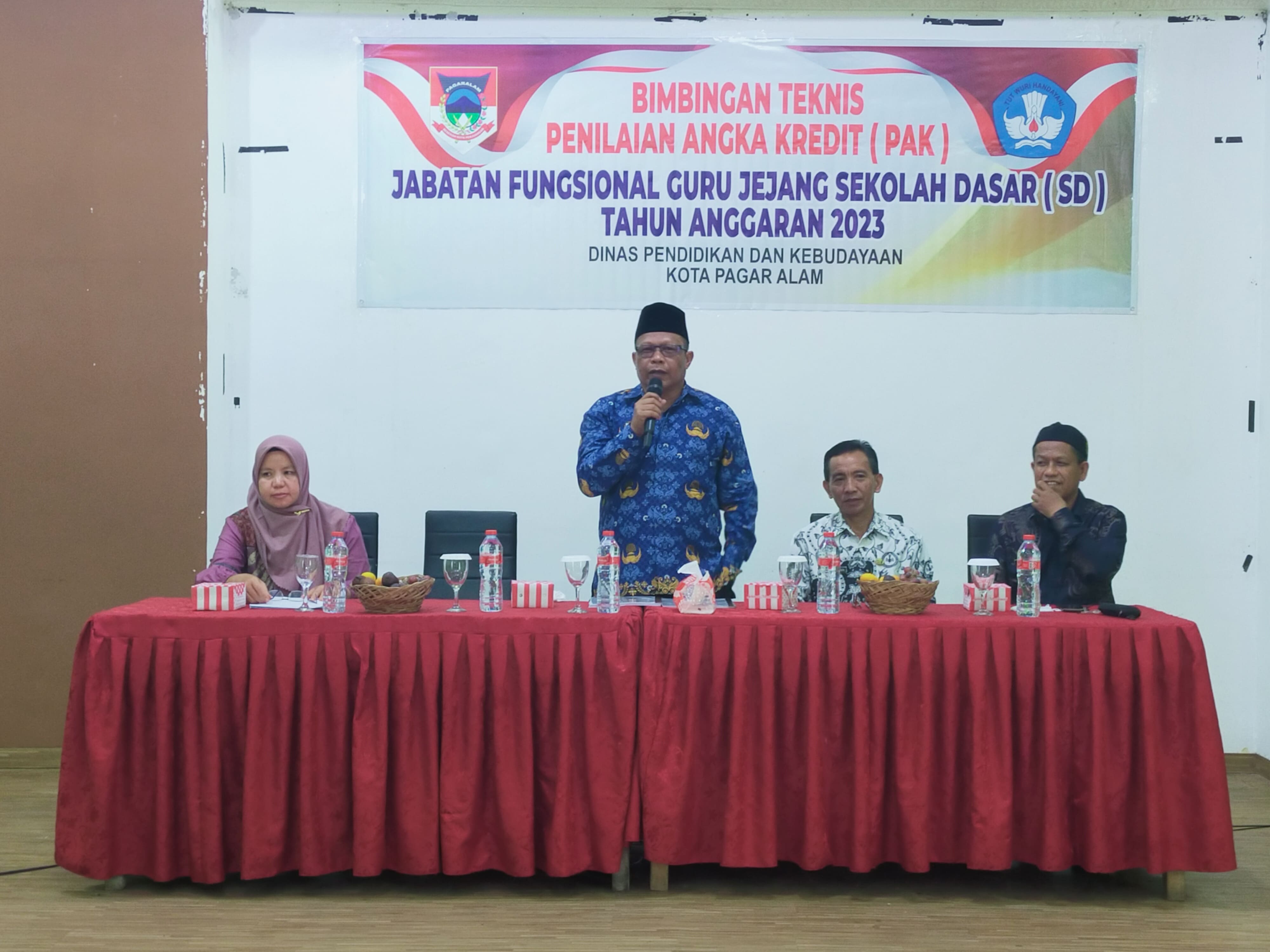 BIMBINGAN TEKNIS PENILAIAN ANGKA KREDIT ( PAK )JABATAN FUNGSIONAL GURU JENJANG SEKOLAH DASAR KOTA PAGAR ALAM 2023